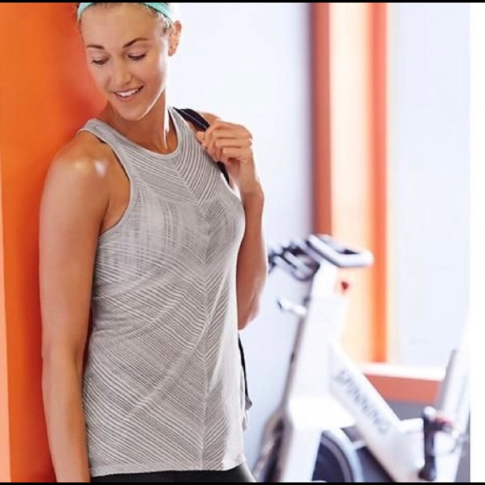 Athleta Light Gray Illuminate Tank